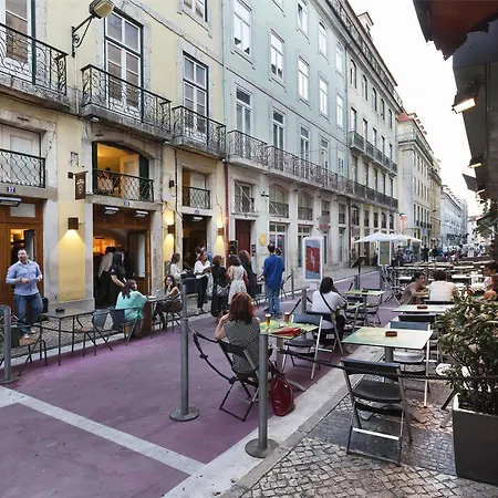 Apartment Freedom Serviced - Cais Do Sodre Lisbon