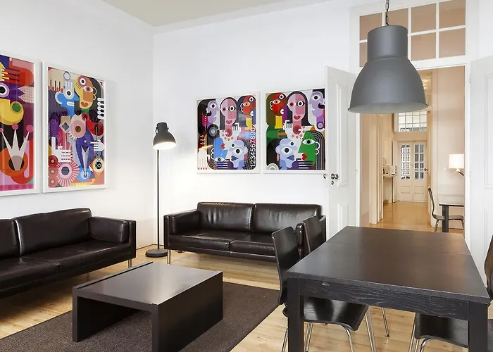 Freedom Serviced - Cais Do Sodre * Lisboa