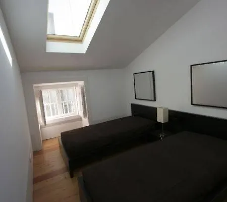 Freedom Serviced - Cais Do Sodre