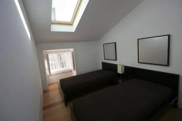 Freedom Serviced - Cais Do Sodre